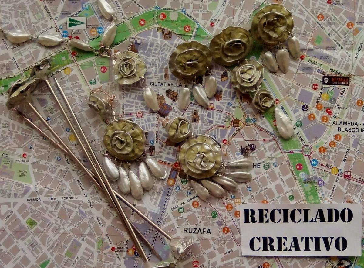 Aderezo y peinetas de fallera con material reciclado (1)