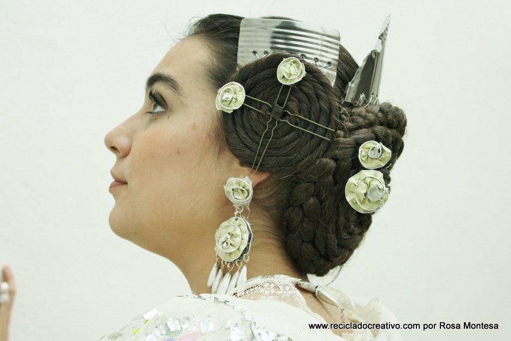 Peinetas de Fallera Valenciana realizadas con botes de hojalata reciclados