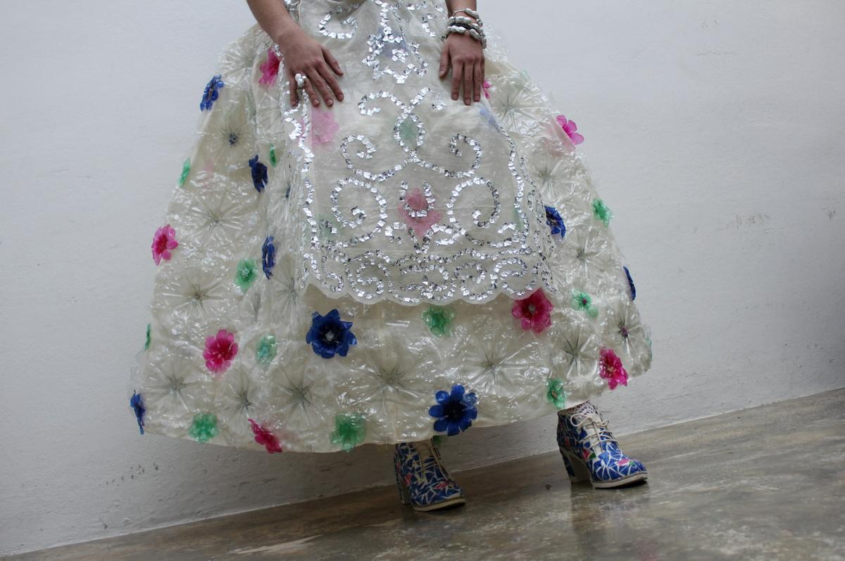 Falda Traje de Valenciana #ecofallera con botellas de plástico