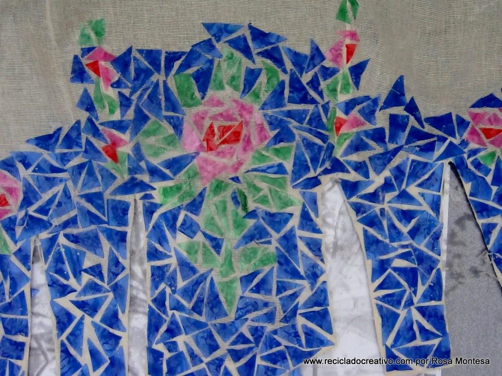 Corpiño de traje de fallera valenciana #ecofallera realizado con trencadís sobre tela