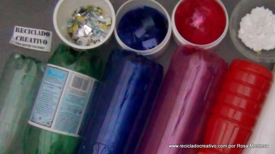 Traje de fallera valenciana con material reciclado (41)