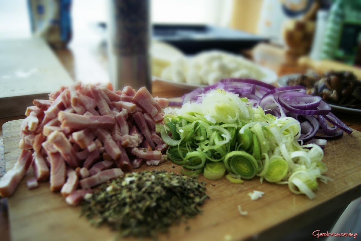 pizza bianca ai funghi