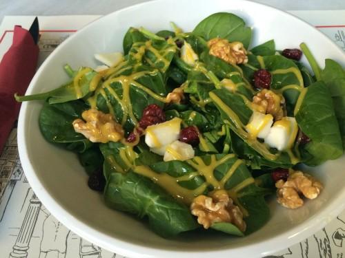 Amanida de espinacas y queso