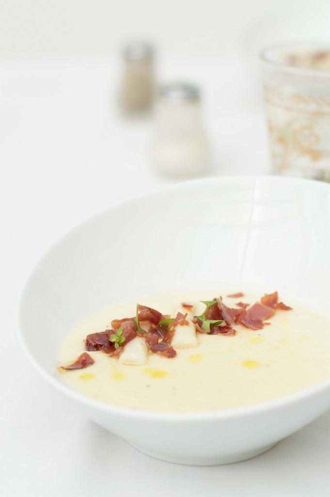 Crema de espárragos blancos