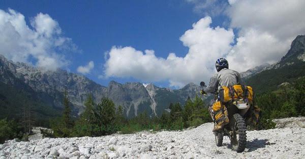 DRZ400. Los balcanes Patarránicos. Trail forever. (V)