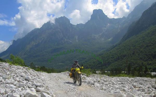 DRZ400. Los balcanes Patarránicos. Trail forever. (V)