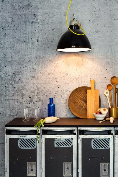 Decorar la cocina con tablas, cucharas de madera