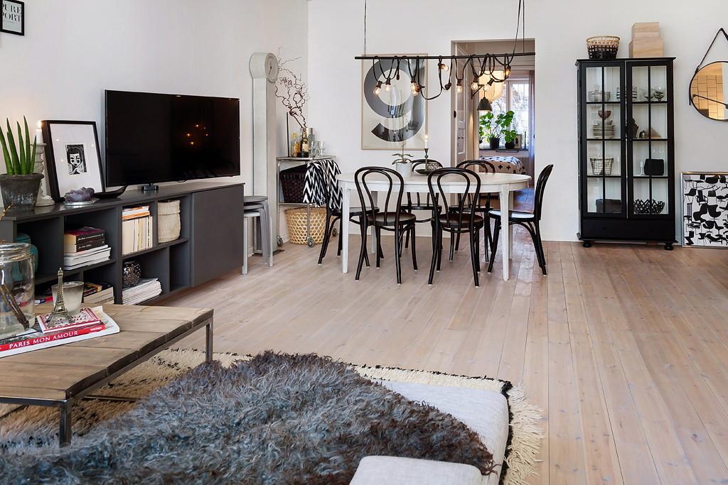 Combinar mobiliario de color negro