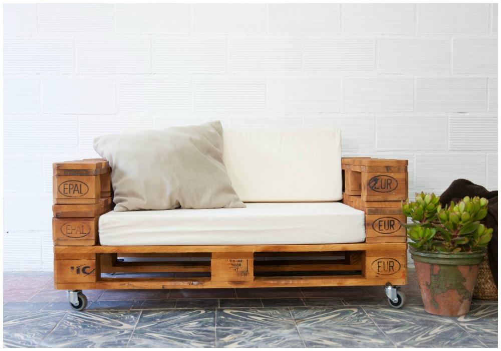 06-sofa-de-palets-almanzor-barniz