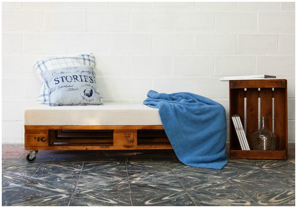 08-sofa-de-palets-aneto-barniz