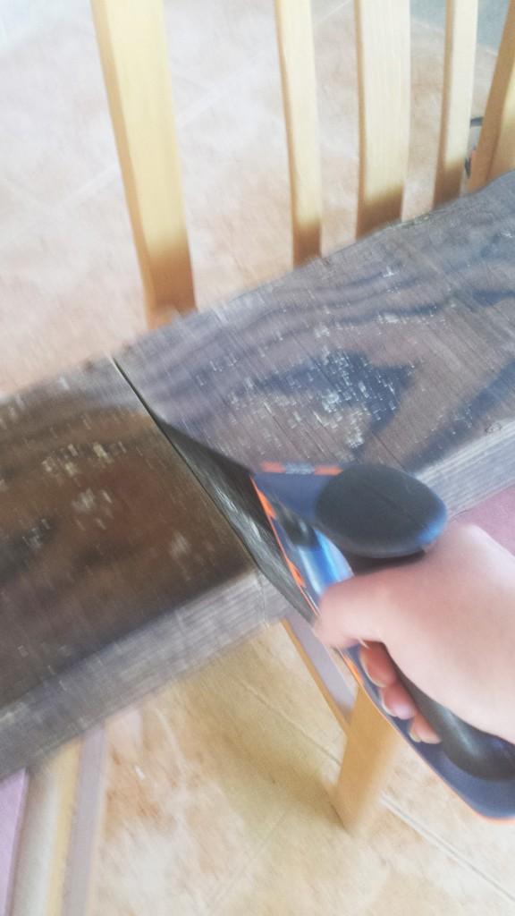 POrtarrollos de papel higiénico - Serrando la traviesa