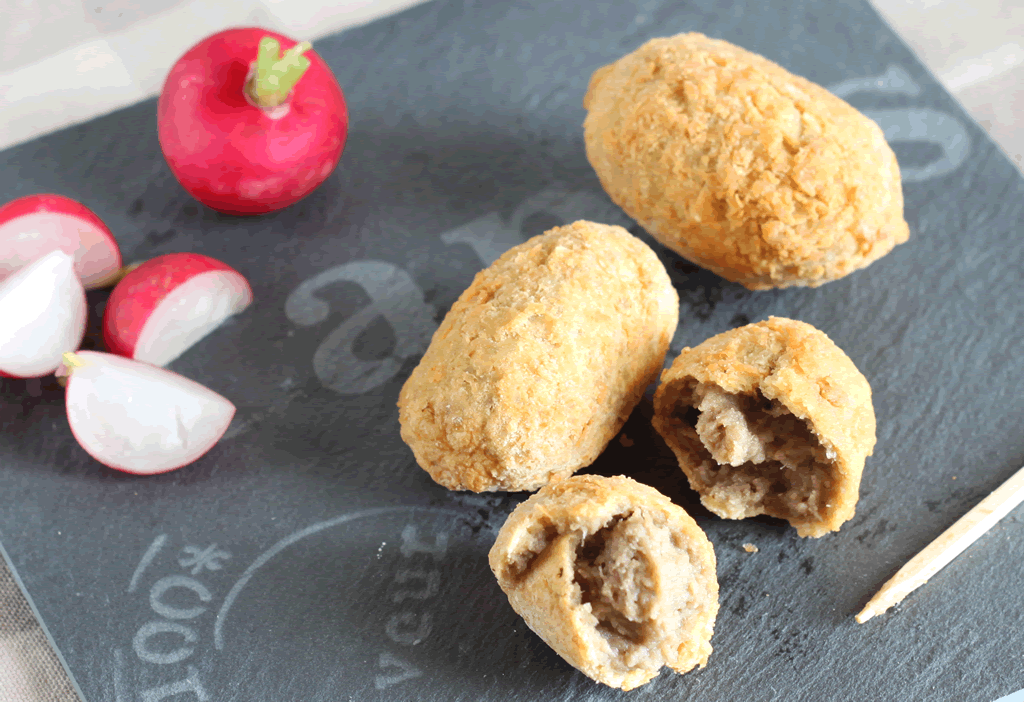 Croquetas de garbanzos y bacalao al ajo negro