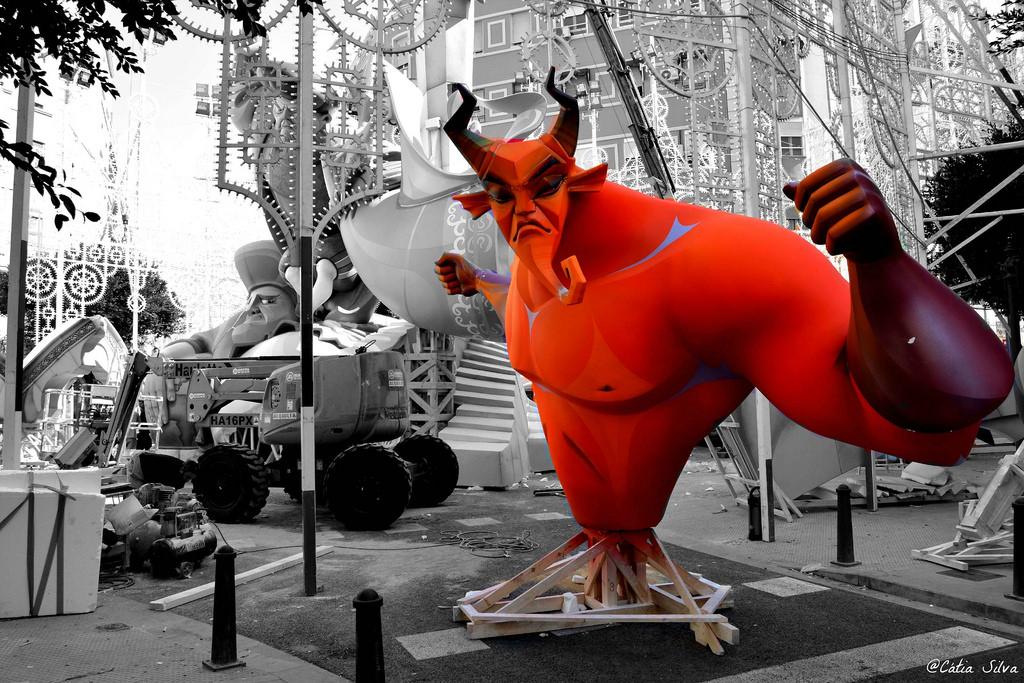 Fallas 2015 - Falla Sueca - Literato Azorin (1)