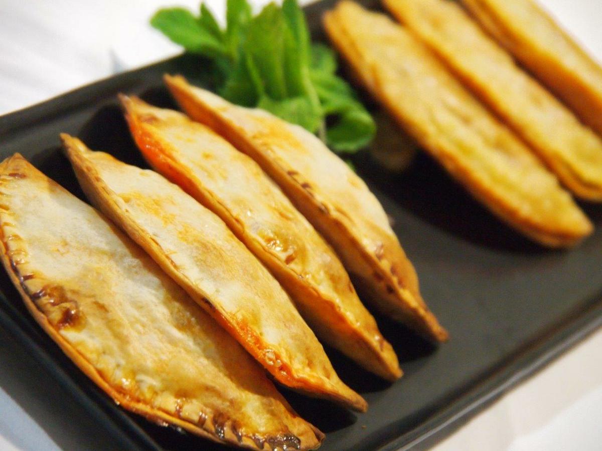 empanadillas cebolla bacalao
