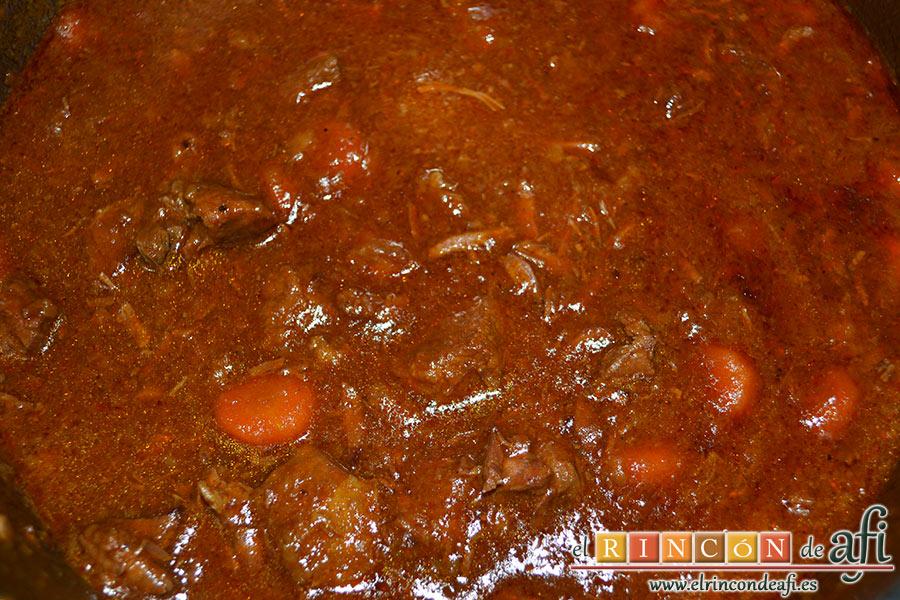 Estofado irlandés, dejar cocer a fuego muy bajo