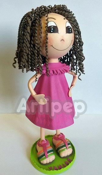 Fofucha niña con vestido rosa 2