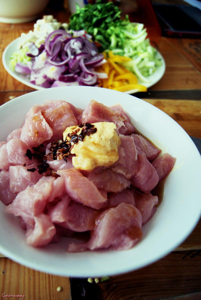 Guiso de pavo con verduras al wok