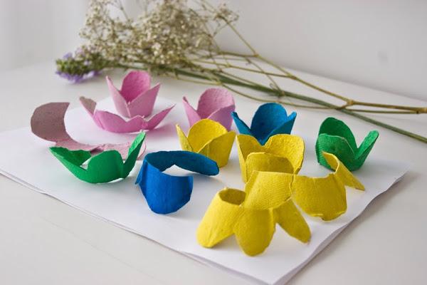 DiariodecoSpring: Diy flores con hueveras de cartón6