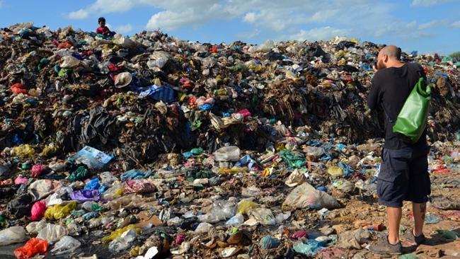 A man takes photos. Picture: Friends-International