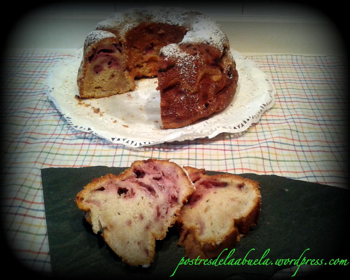 bizcocho de fresas con nata (crema de leche)