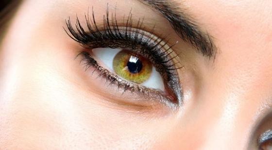 Tendencias-de-maquillaje-primavera-pestañas