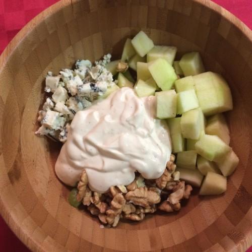 Añadiendo la mayonesa