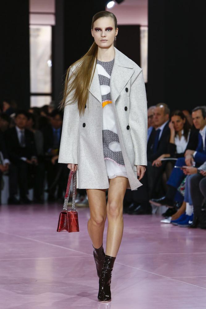 DIOR-RTW-FW15-3948-1425654212-bigthumb