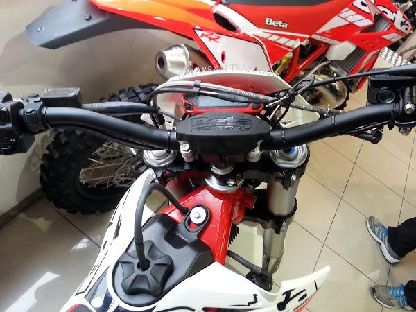 Beta X-Trainer y Beta RR 300. Dos motos de enduro. Dos conceptos.