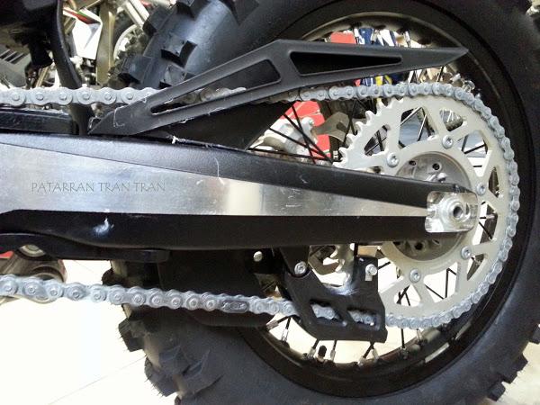 Beta X-Trainer y Beta RR 300. Dos motos de enduro. Dos conceptos.