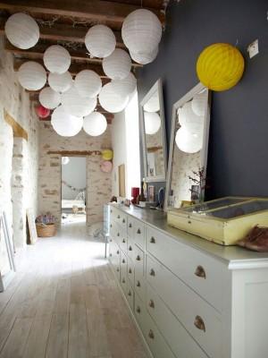 7.-lámpara-papel_exterior-con-vistas_blog-decoración