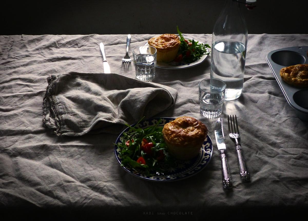 Chicken and mushroom pie, pastel de pollo y champiñones, pastel individual de pollo y champiñones, New Zealand Pie, blog cocina, receta salada 