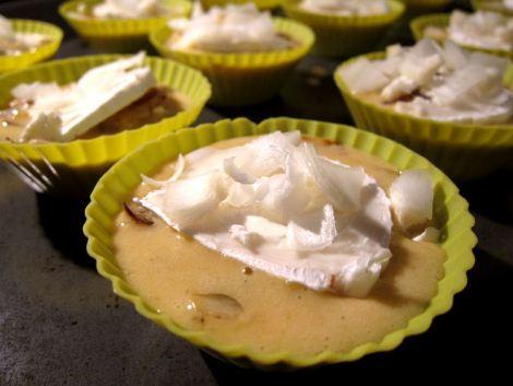 magdalenas-de-cebolla-y-queso-de-cabra-