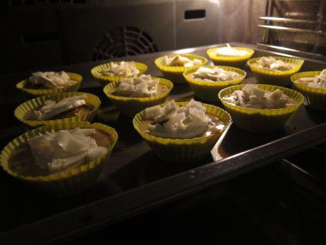 magdalenas-de-cebolla-y-queso-de-cabra-