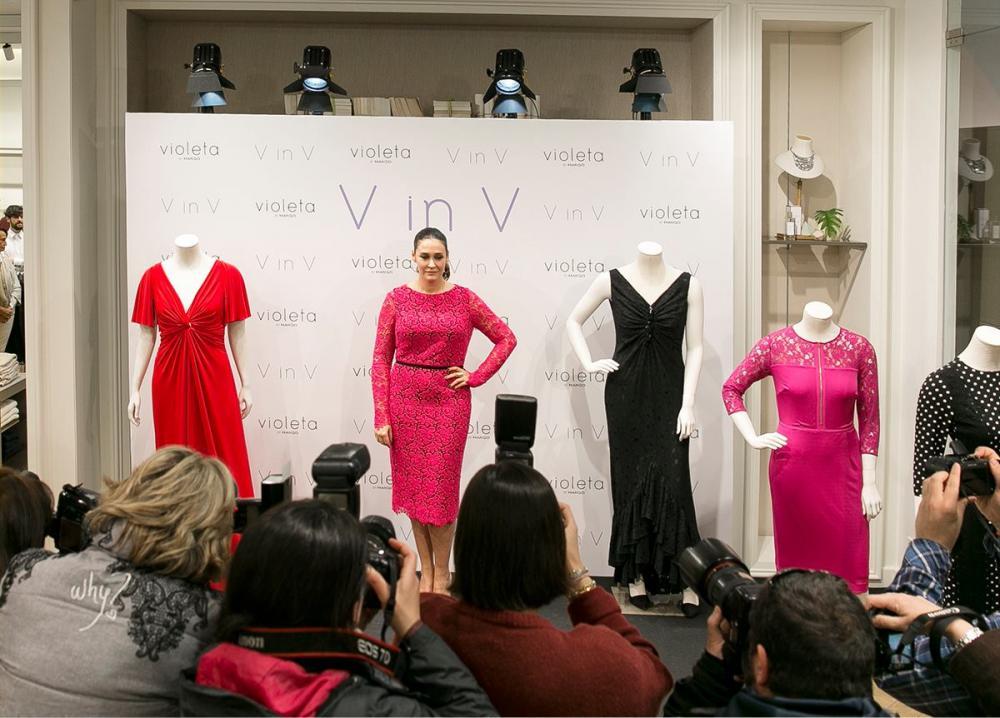 Evento con ganadoras del concurso el día de salida a la venta de la colección cápsula