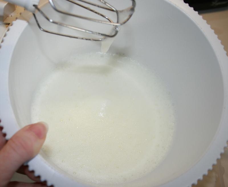 05. claras de huevo para brownie de chocolate fit