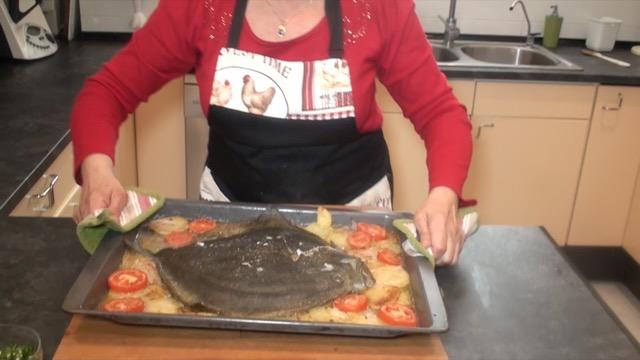 Rodaballo al horno con Patatas45
