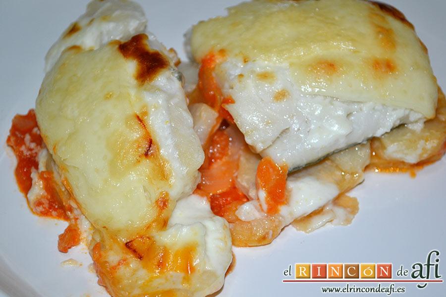 Bacalao Gratinado Al Horno Con Tomate Y Queso