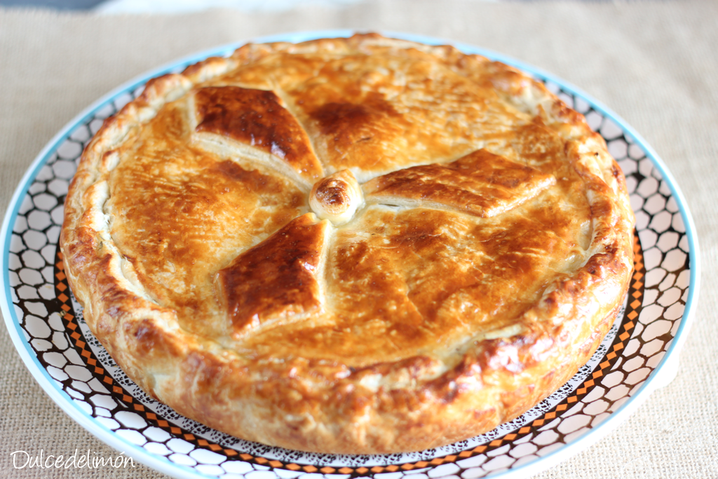 Pastel americano de pollo a la jardinera