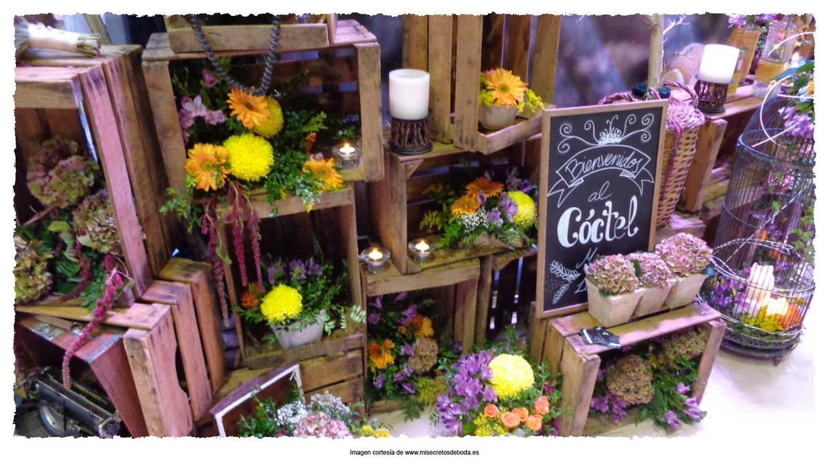Cajas de fruta para decorar rincón de boda