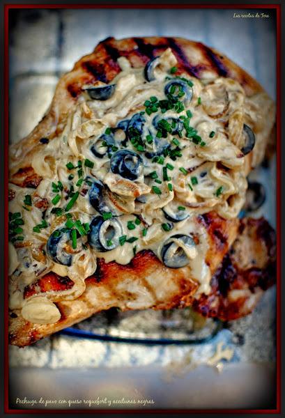 pechuga de pavo con queso roquefort y aceitunas negras tererecetas 05