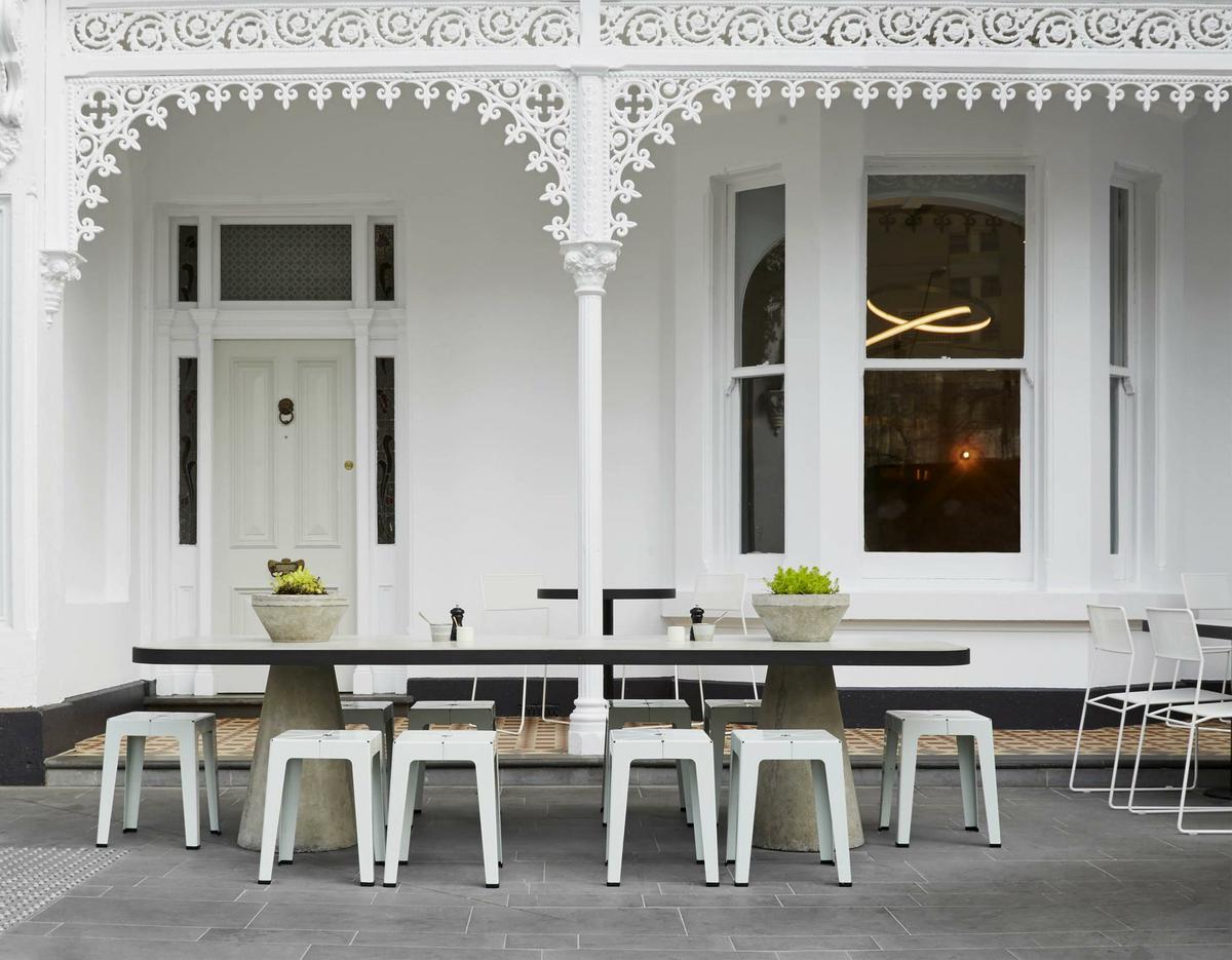 06-The Kettle Black Cafe