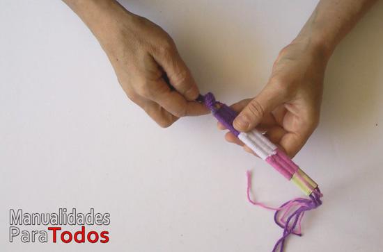 como hacer pulseras de lana con 3 sorbetes