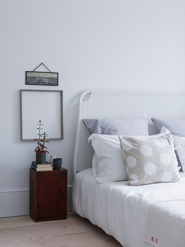 09-bedroom-furniture