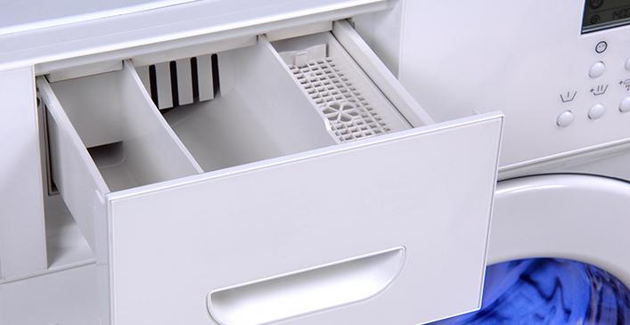 Add-Vinegar-to-Your-Laundry