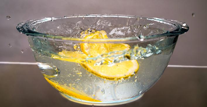 Lemon-and-Water-in-the-Microwave
