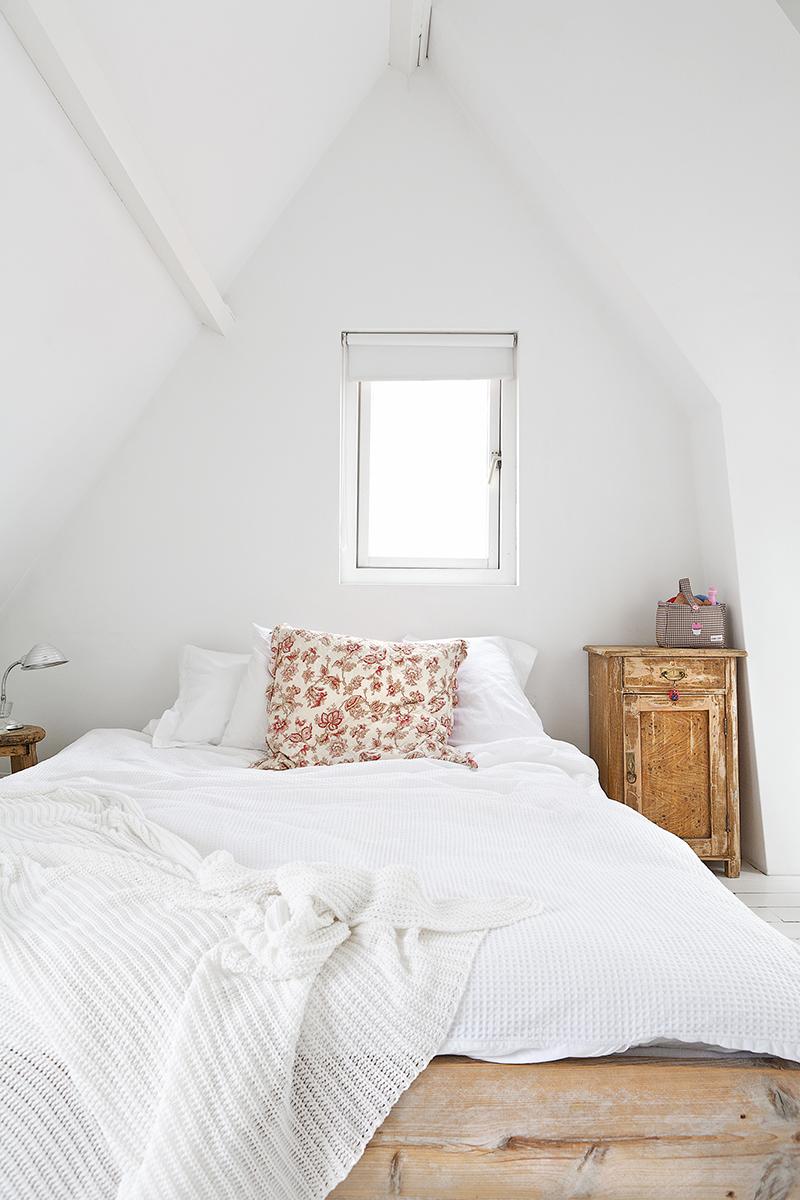 SLOW DECO. UNA VIVIENDA LLENA DE BLANCO Y LUZ-7