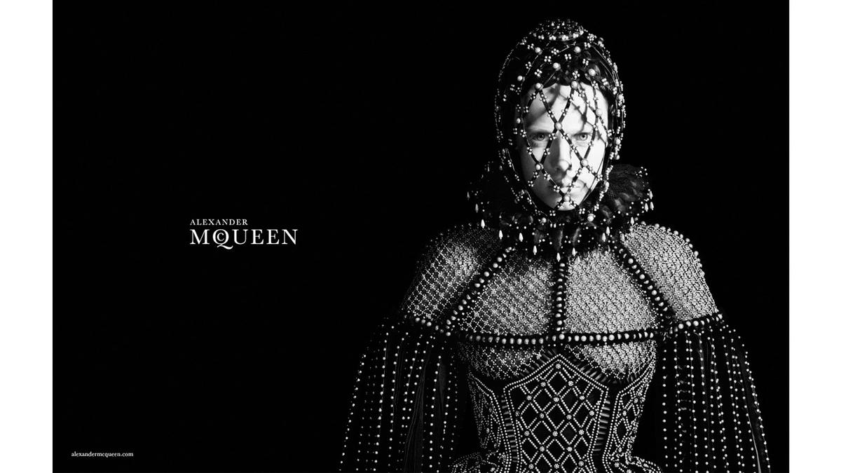 alexander-mcqueen-fall-winter-2014-campaing-2