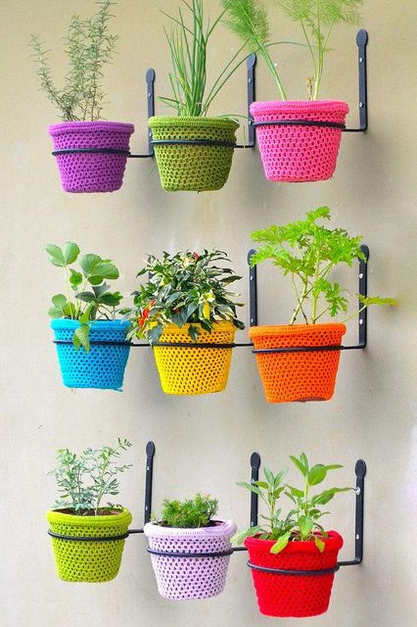 flores y plantas en casa, tiestos crochet