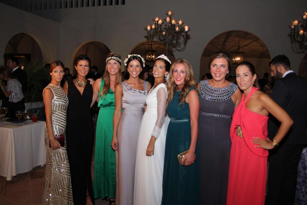 invitadas de boda de largo