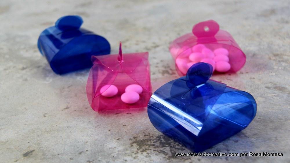 Caja de regalo - bombonera, realizada reciclando una botella de plástico